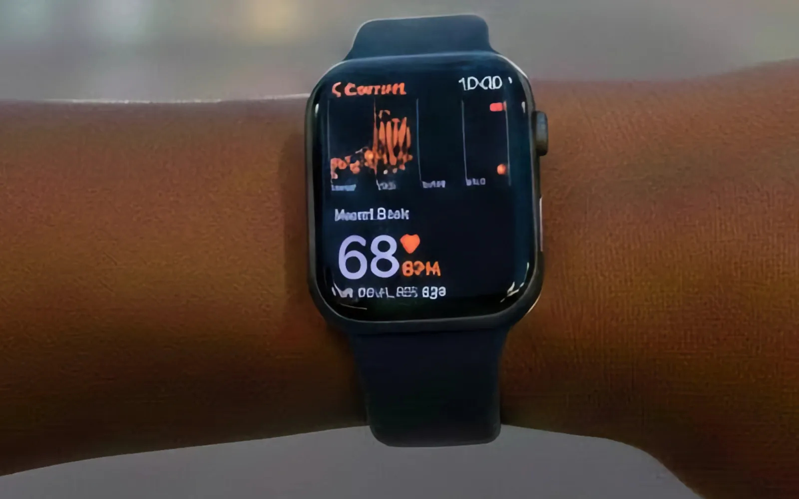 Apple Watch vs Whoop: Which Fitness Tracker Earns Your Wrist in 2026