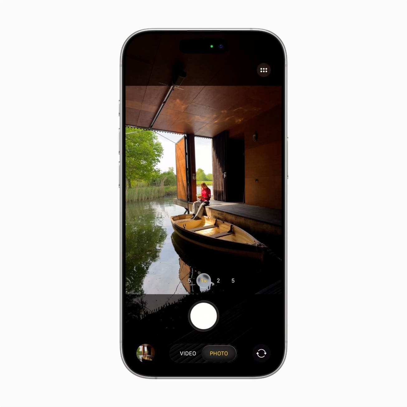 Two Accessories That Turn Your iPhone Into a Real Camera